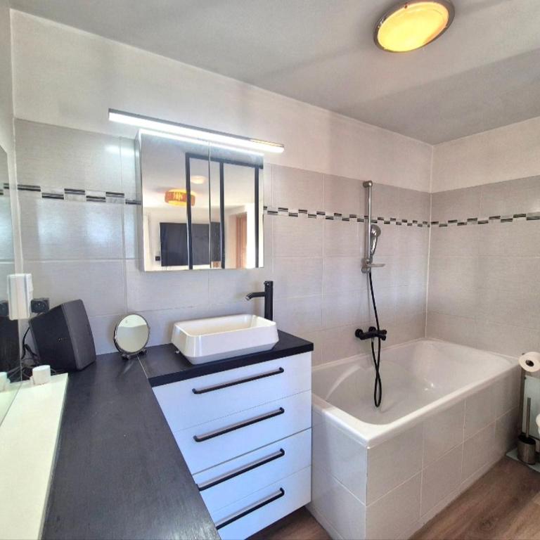 Maison, rooftop vue mer imprenable avec jacuzzi - Maison 1 Chambre - 5