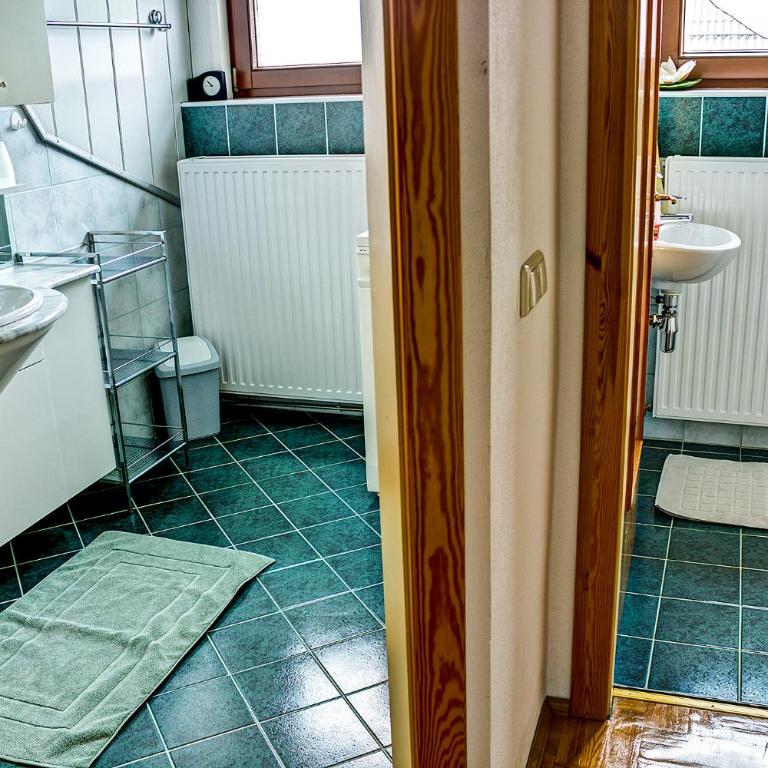 Ferienwohnung Messner-Schauer - Apartment mit 3 Schlafzimmern und Balkon - 32