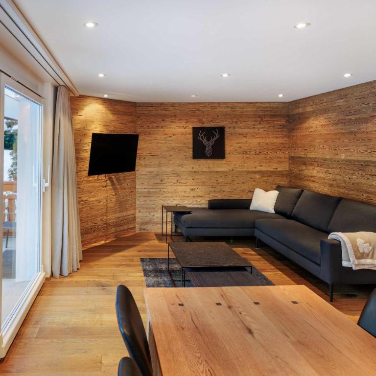 Cornelia 1 Ski-In-Out Stunning Views & Sleeps 8 - Apartment - 1