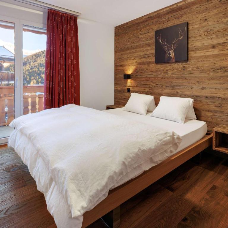 Cornelia 1 Ski-In-Out Stunning Views & Sleeps 8 - Apartment - 21