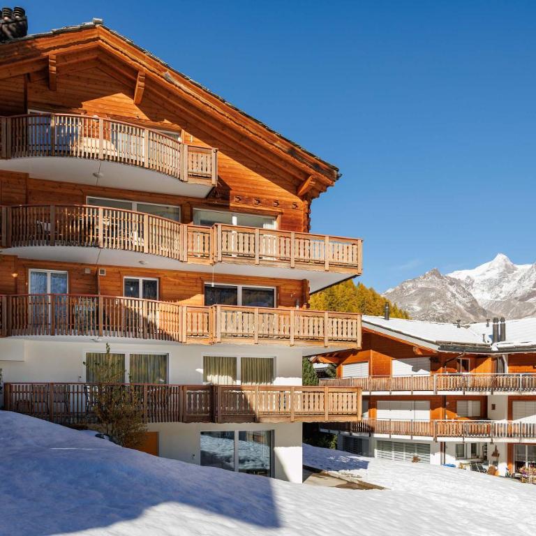 Cornelia 1 Ski-In-Out Stunning Views & Sleeps 8 - Apartment - 30
