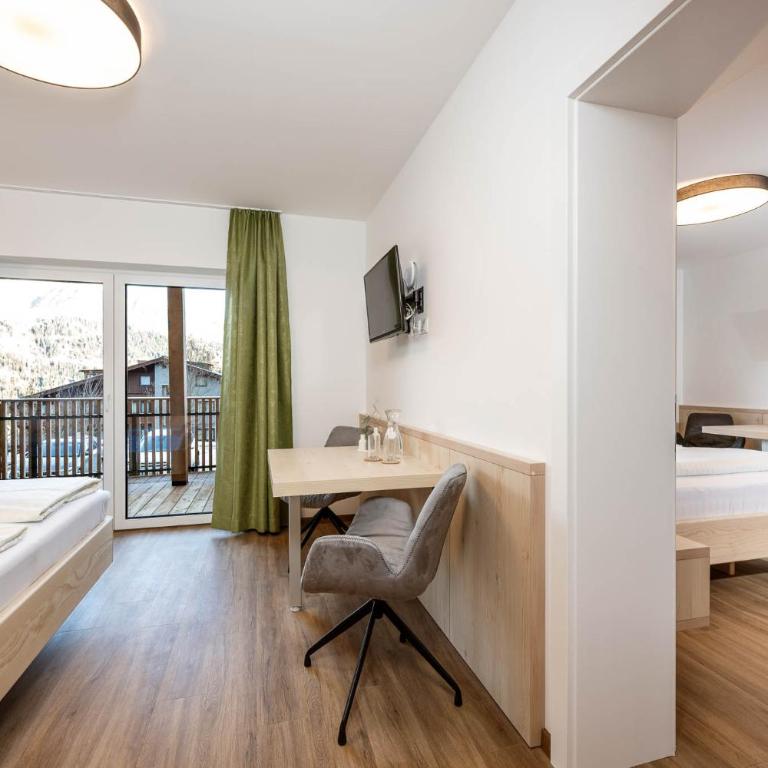 Glücksmoment Götschlhof - Familienzimmer mit Balkon - 4