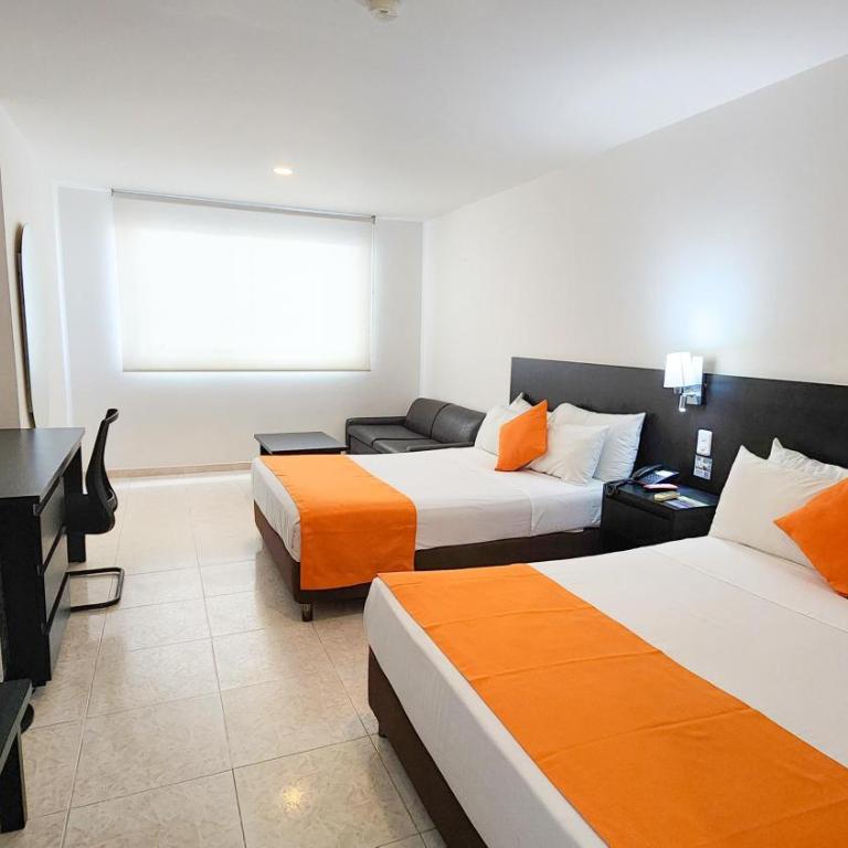 Hotel Cartagena Plaza - Double Room with Two Double Beds - 1