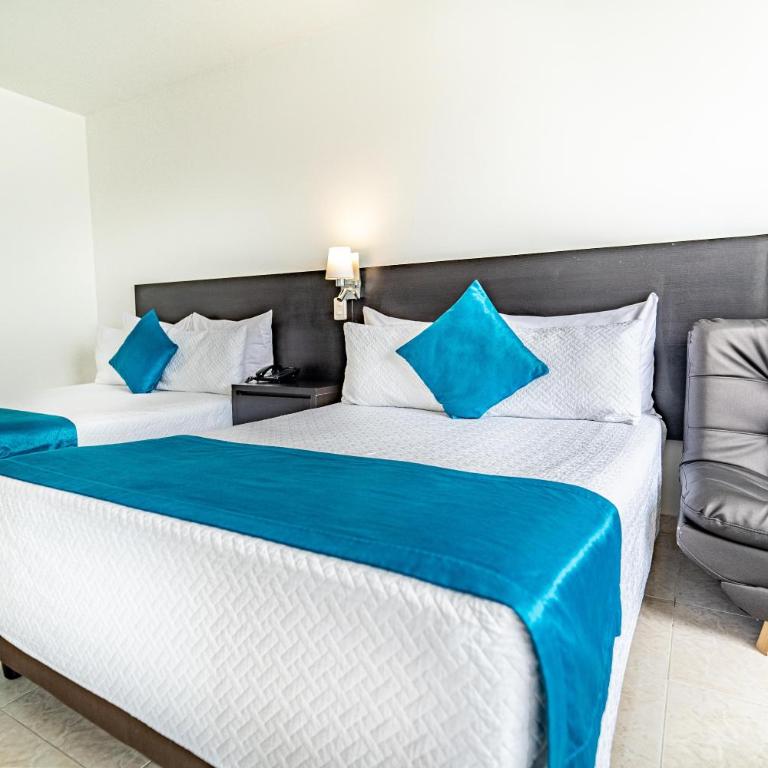 Hotel Cartagena Plaza - Superior Twin Room - 2