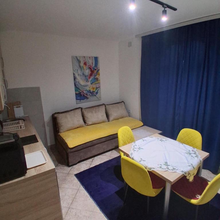 apartman19 - One-Bedroom Apartment - 1