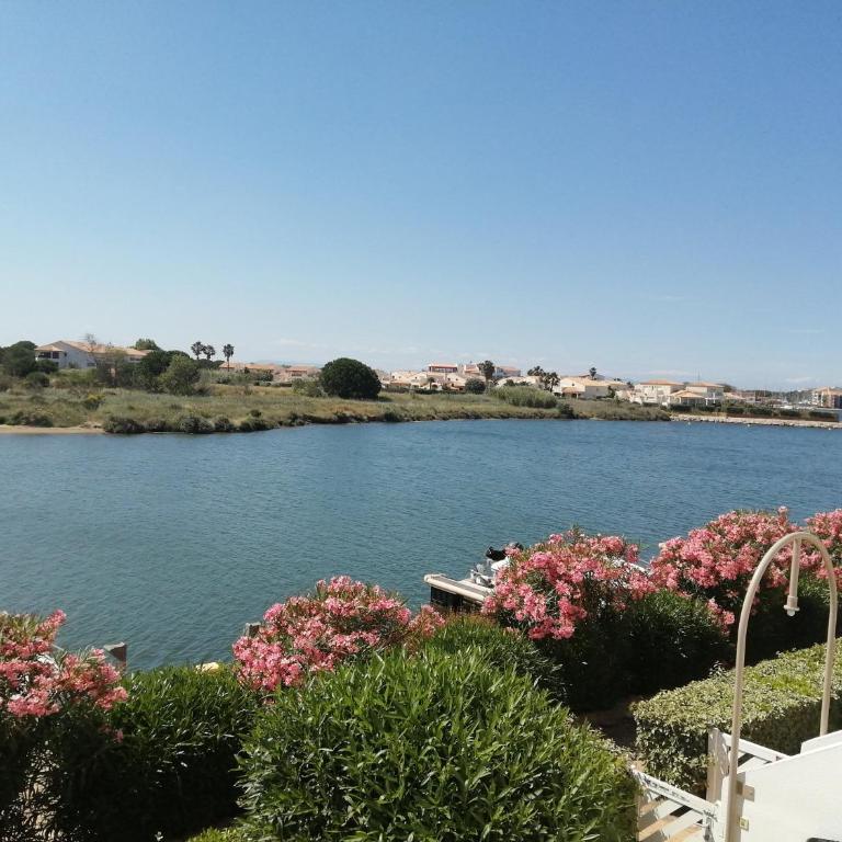 VUE LAGUNE ET BATEAUX A 100M DE LA PLAGE - Appartement - Vue sur Lac - 2