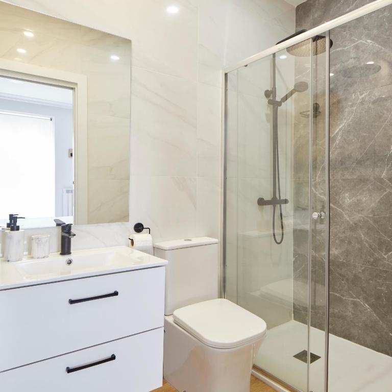 Ekialde by FeelFreeRentals - Apartamento de 3 dormitorios con balcón - 19