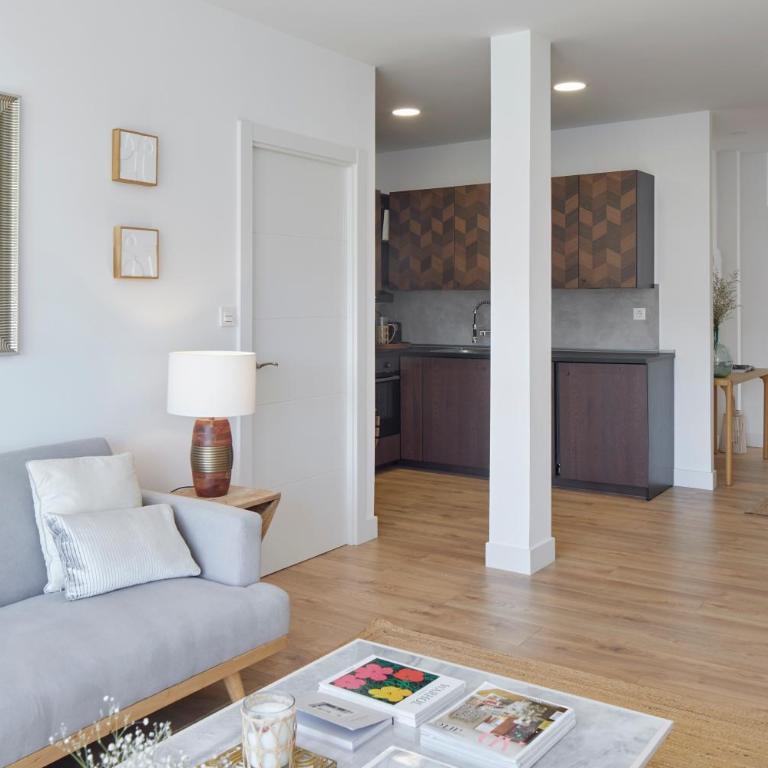 Ekialde by FeelFreeRentals - Apartamento de 3 dormitorios con balcón - 8