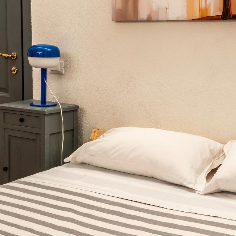 Affittacamere Bernardo Ricci - Camera Matrimoniale con Letto Supplementare - 8