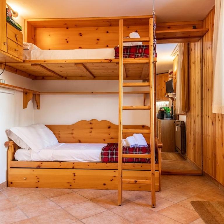 MCX Vacation Rental - La Casetta A Cervinia, Ski-out studio apartment, a few steps from the cable car! - Appartamento con Vista Montagna - 7