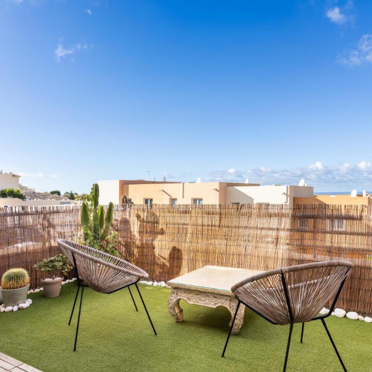 Beautiful two-storey house with terrace and patio in an exclusive area - Haus mit 2 Schlafzimmern - 24