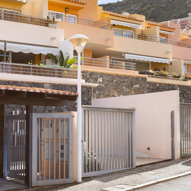 Beautiful two-storey house with terrace and patio in an exclusive area - Haus mit 2 Schlafzimmern - 27