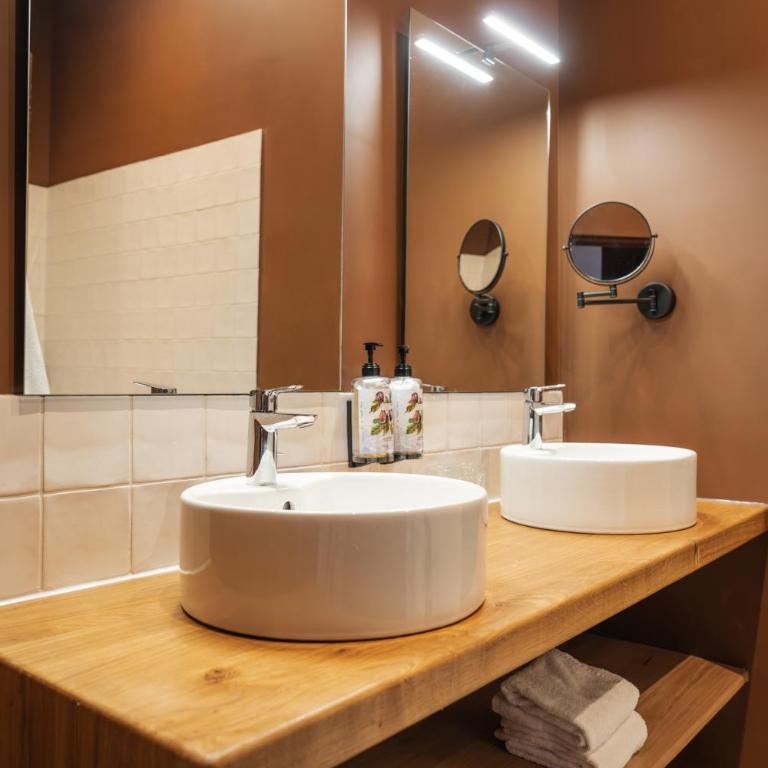 Maison Soyeuse - Grande Chambre Double - 14