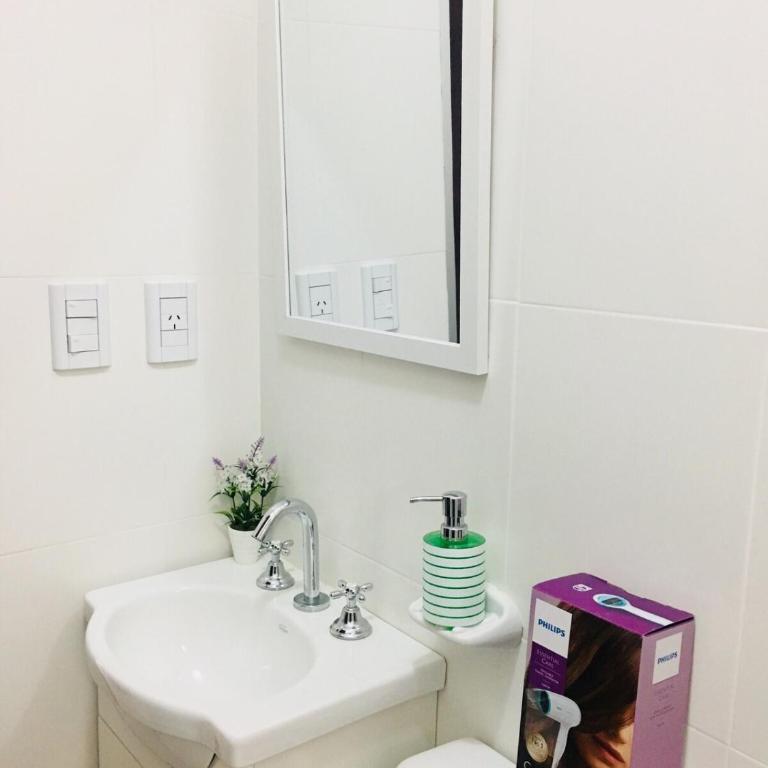 Moderno departamento con excelente ubicación y cochera - Apartamento de 2 dormitorios - 7