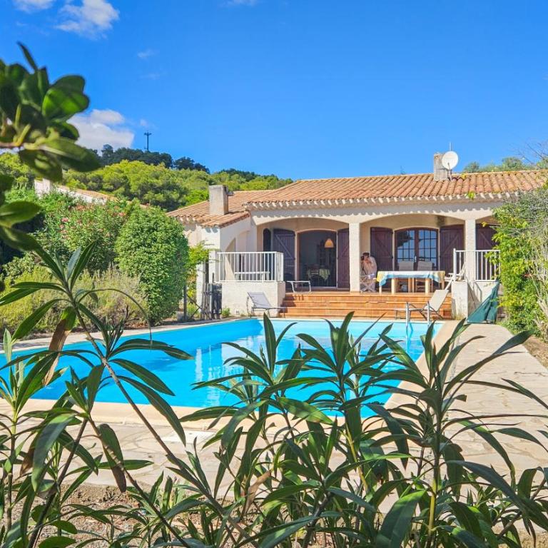 Villa d'Agde - Villa avec Piscine Privée - 2