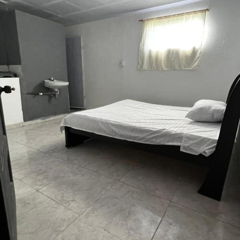 Habitación Central en Monterrey cerca al D1 - Hostal de Flor - Contactar antes de reservar - Apartamento de 1 dormitorio - 13