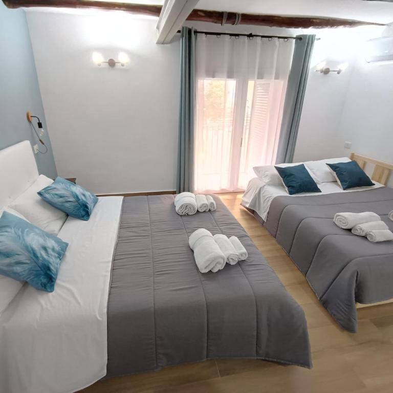 casa MA guesthouse - Camera Quadrupla con Bagno Privato - 9