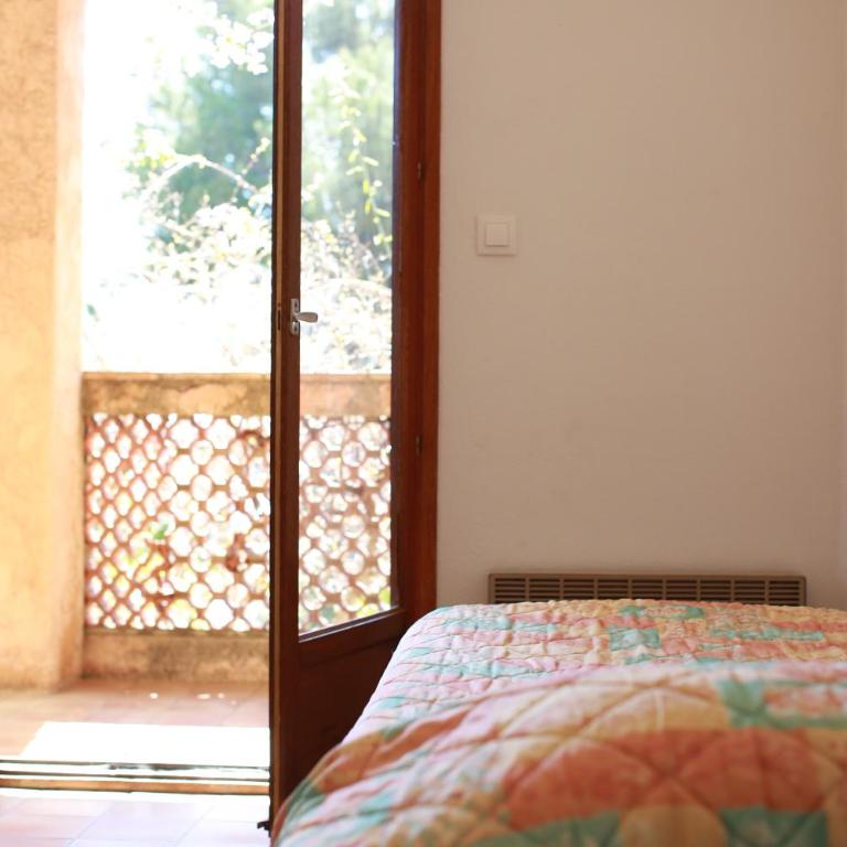 Résidence hôtelière Le Provençal à Giens - Bord de mer - Appartement 2 Chambres avec Terrasse - 5