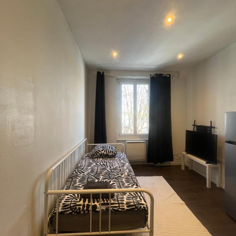 Le 11 - Joli F2 rénové, Mulhouse centre - stationnement gratuit - Appartamento con 1 Camera da Letto - 3