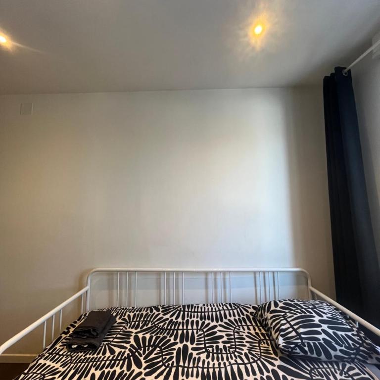 Le 11 - Joli F2 rénové, Mulhouse centre - stationnement gratuit - Appartamento con 1 Camera da Letto - 2