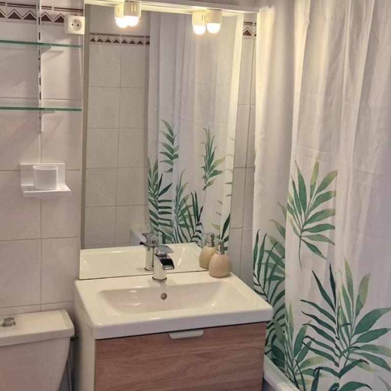 Studio Cabine au cœur des Angles, pratique avec espace nuit - Studio - 5