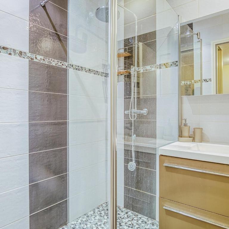 Maison T5 à Biscarrosse avec 4 chambres, clim, WIFI, terrasse, proche activités et plages - FR-1-521-156 - Casa de vacaciones (8 adultos) - 11