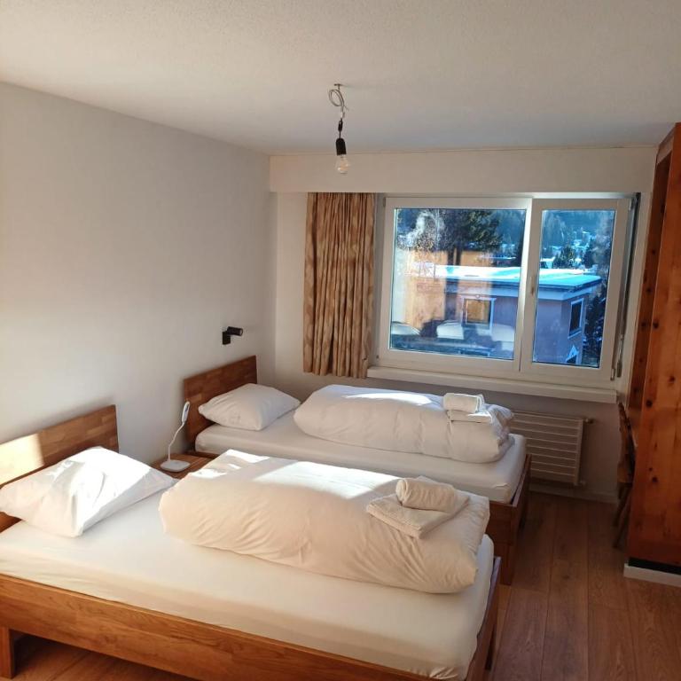 Großzügige 3 Schlafzimmer Wohnungen in Davos Bergblick zentral - Apartment mit 3 Schlafzimmern - 12