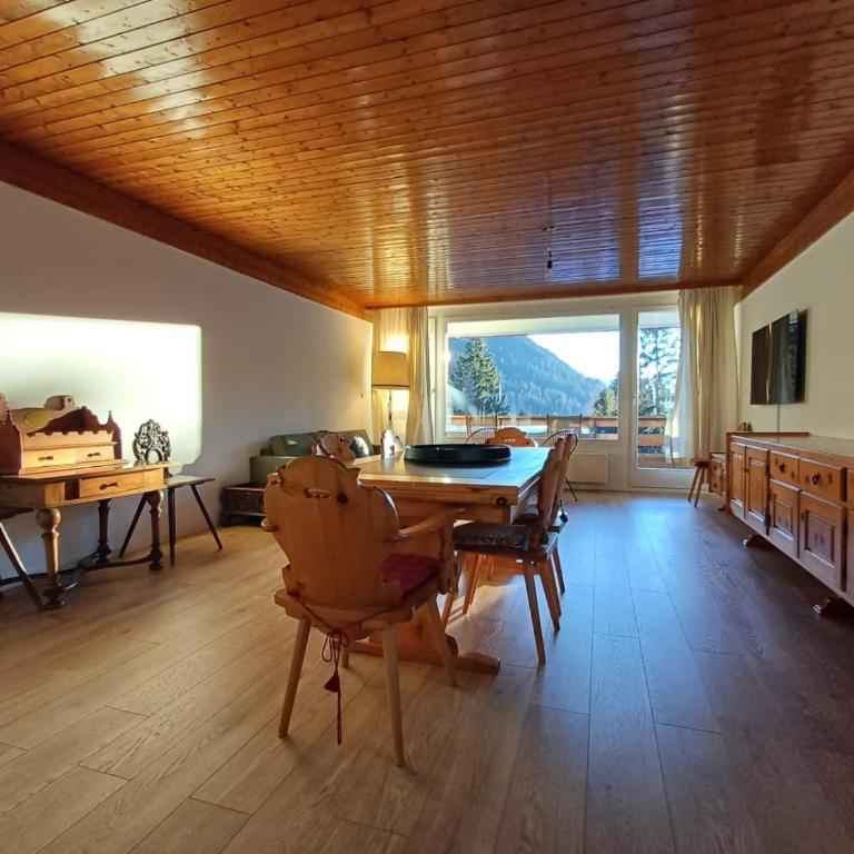 Großzügige 3 Schlafzimmer Wohnungen in Davos Bergblick zentral - Apartment mit 3 Schlafzimmern - 14