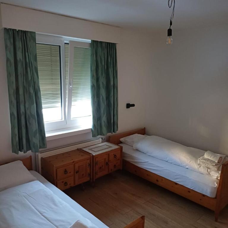 Großzügige 3 Schlafzimmer Wohnungen in Davos Bergblick zentral - Apartment mit 3 Schlafzimmern - 15