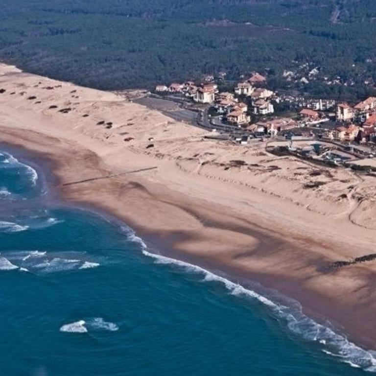 Maison rénovée avec terrasse à 700m des plages, marché et activités - Tennis et piste cyclable à 10m - FR-1-239-385 - Two-Bedroom House - 26