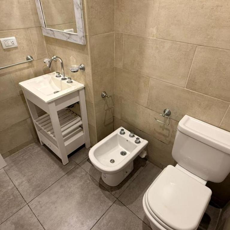 Luminoso monoambiente con balcón en Plaza Mitre - Apartamento de 1 dormitorio - 6