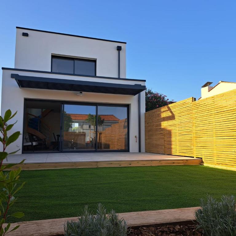 Villa Contemporaine Près de la Plage avec Jardin, Terrasse et Wifi - FR-1-22-359 - Casa - 20