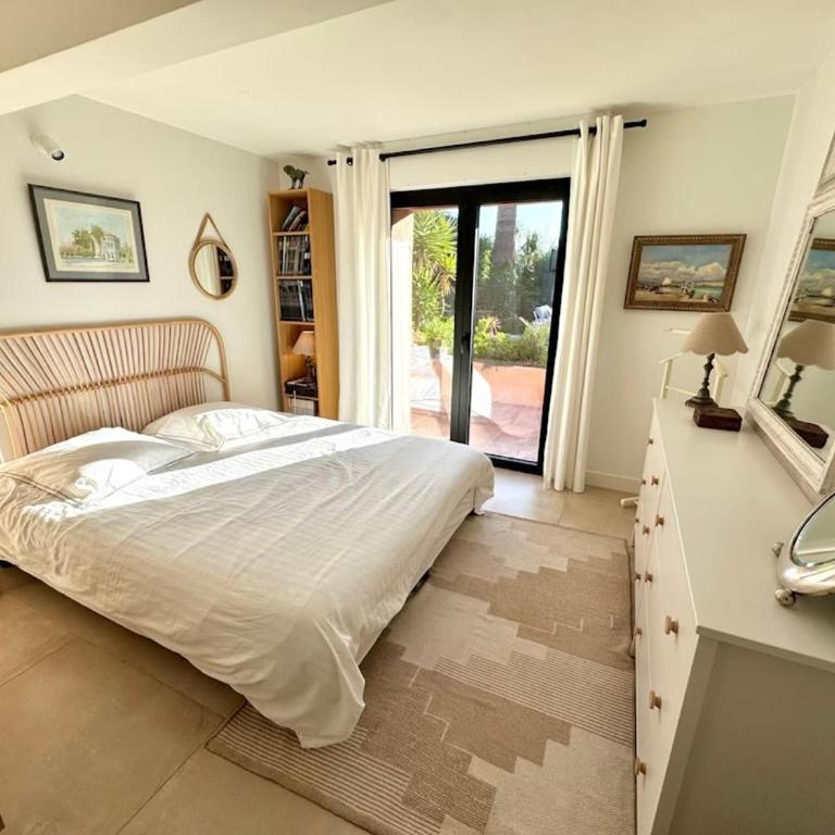 Villa spacieuse à Carqueiranne pour 10 pers, proche mer - FR-1-599-120 - Maison de Vacances - 22