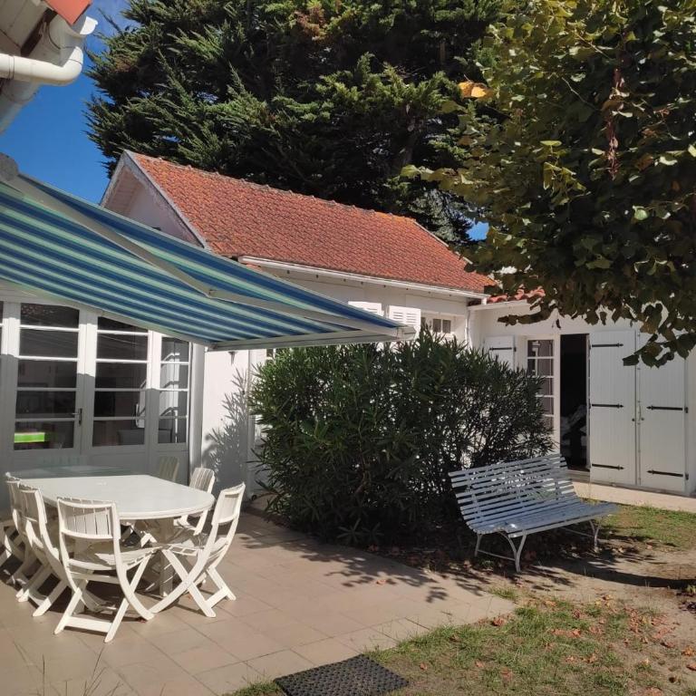 Maison Charmante Près Plage et Forêt, 5 Ch., Jardin, Parking, Quartier Calme - FR-1-652-2 - Vacation Home - 12