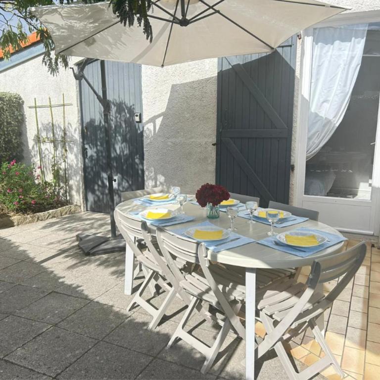 Charmante maison 7 couchages à 300m de la plage, parking et animaux admis - FR-1-777-45 - Vacation Home - 11