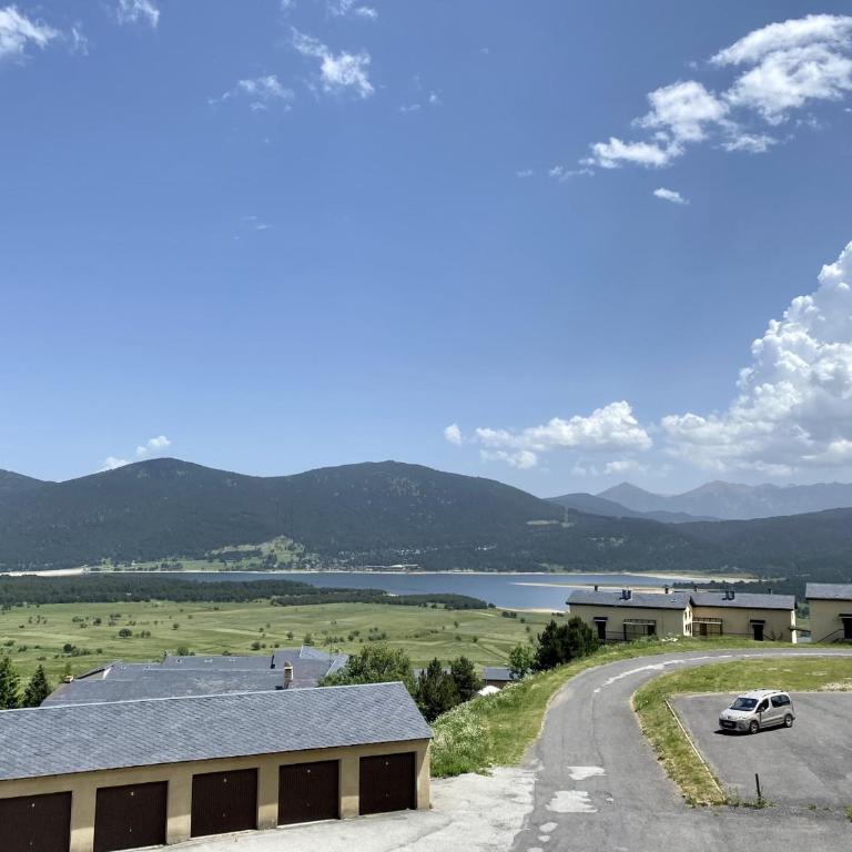 Studio Cabine 26m², 4 pers, proche commerces et pistes - FR-1-758-3 - Studio - 15