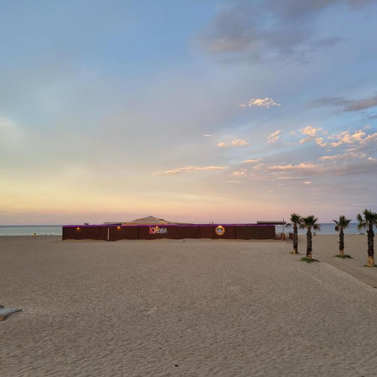 Beau T2 Moderne avec Piscine, Garage, Proche Mer - Canet-en-Roussillon - FR-1-794-132 - Appartement - 19