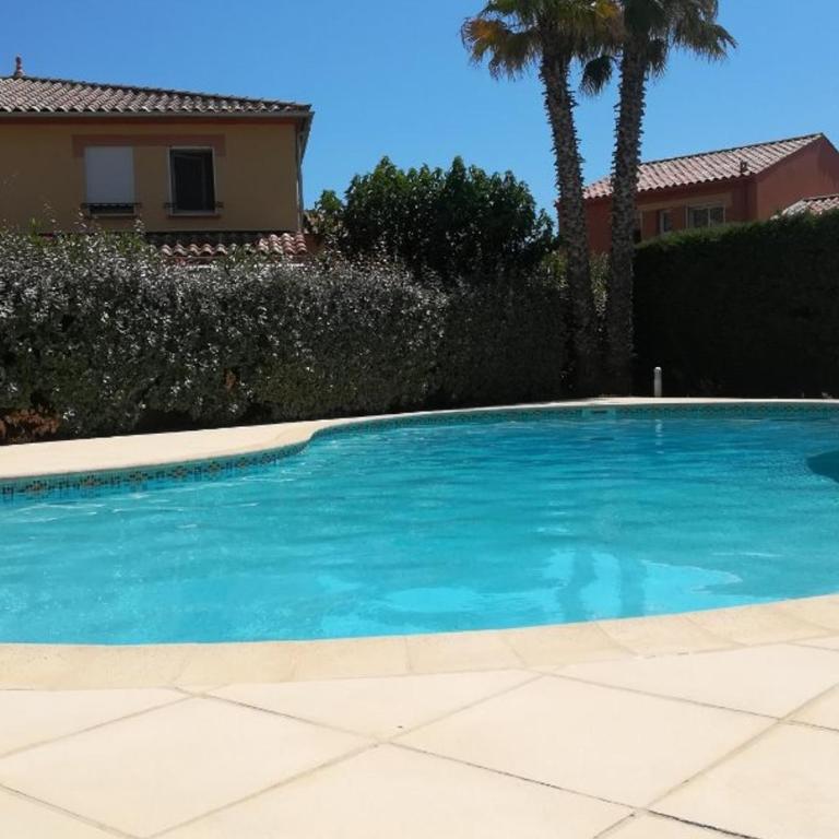Charmant Pavillon T3 avec Jardin et Piscine à Valras-Plage - FR-1-781-107 - Maison de Vacances - 1