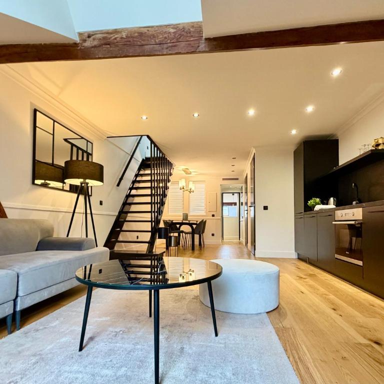 ALFRED SUITES - Appart-Hôtel - Dijon - Centre Historique - Appartement en Duplex - 2