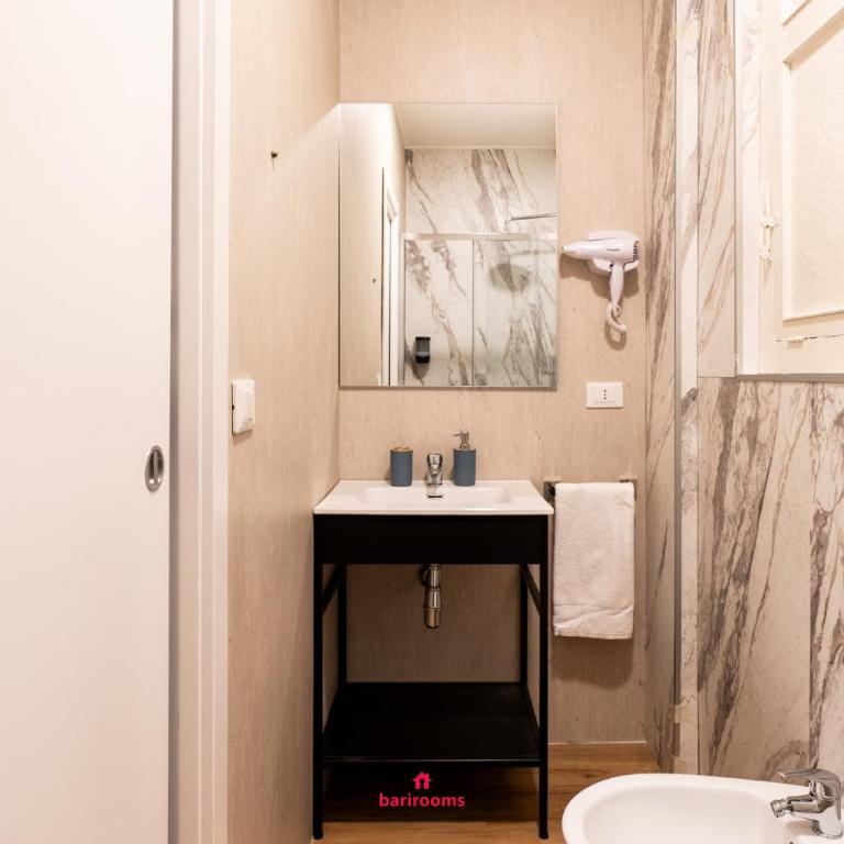 Barirooms - Suppa 14 - Camera Matrimoniale con Bagno Privato - 4