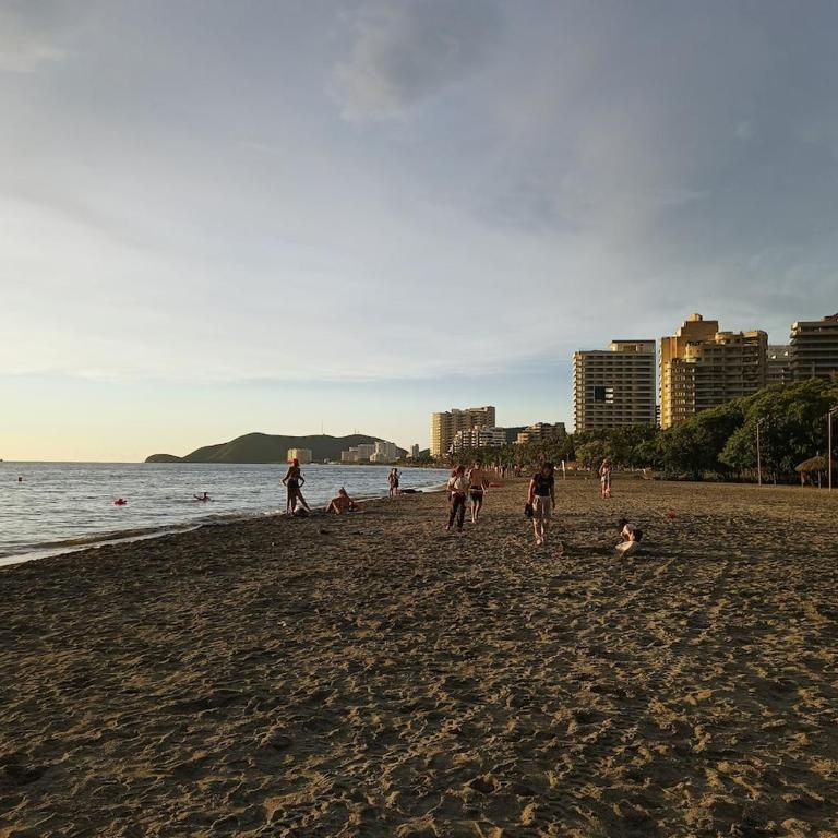 Amplio dúplex con playa y mall a una cuadra - Maisonette - 15