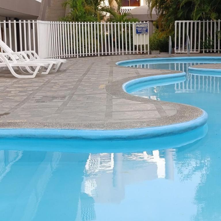 Amplio dúplex con playa y mall a una cuadra - Maisonette - 12
