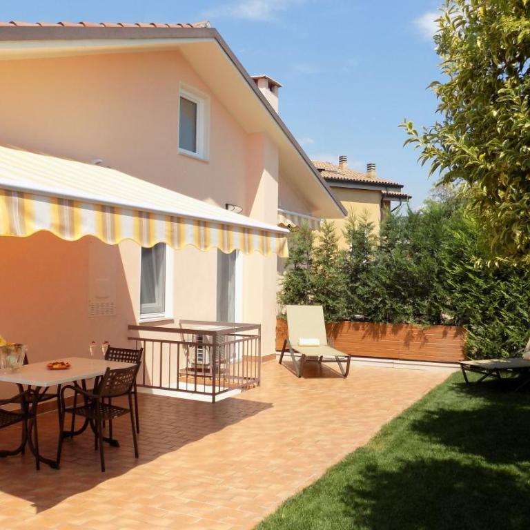 MillyHolidays - Apartment Sunflower - Center - Nearby Beach - Private Garden - Spa Pool - Apartment with Terrace - 2