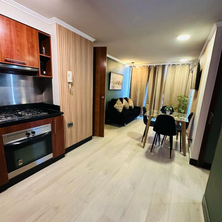 Estilo y comodidad en Providencia Suites 2 dorm 2 baños - Two-Bedroom Deluxe Apartment with Balcony - 3