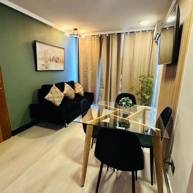 Estilo y comodidad en Providencia Suites 2 dorm 2 baños - Two-Bedroom Deluxe Apartment with Balcony - 11