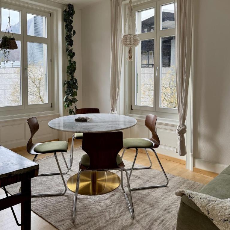 NI FRAVI Holiday Apartments, Interlaken West - Two-Bedroom Apartment with Balcony - 9