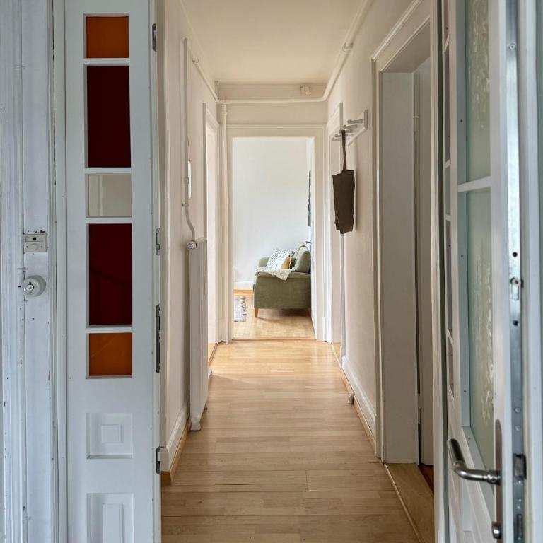NI FRAVI Holiday Apartments, Interlaken West - Two-Bedroom Apartment with Balcony - 14
