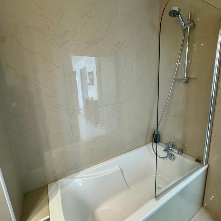 Appartement Port Marianne Montpellier - Apartamento de 2 dormitorios - 42