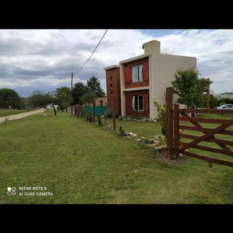 La Apacible - Three-Bedroom House - 16