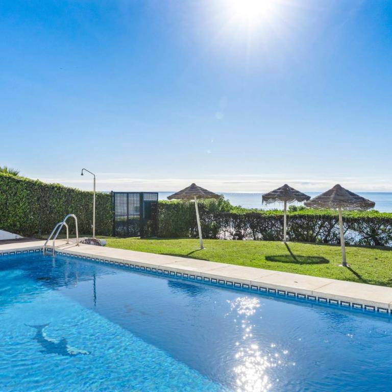 Bright Beachfront Apartment - ref 157 by Costarentals - Apartamento - 5